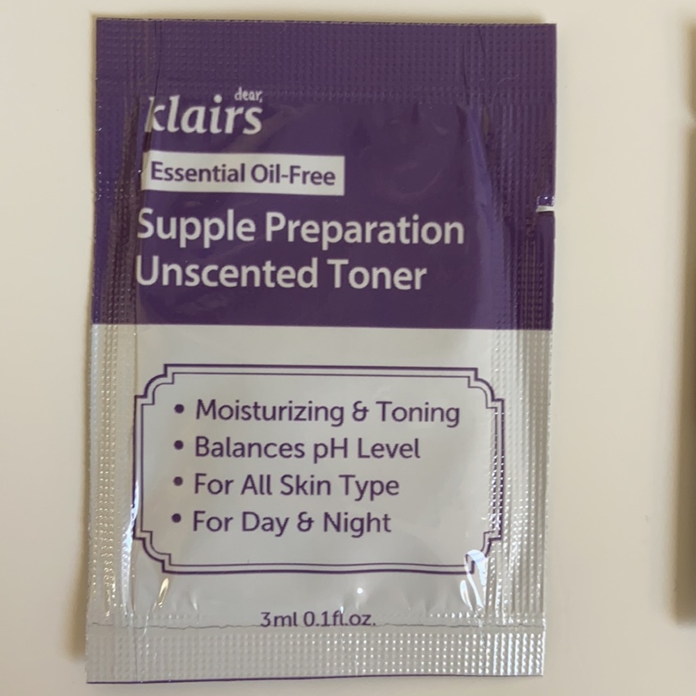 Luxury Full Skincare Routine Sampler - Picture 2 of 5